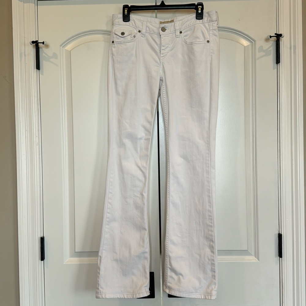 Banana Republic Bootcut fit Size 26/2  white jeans.